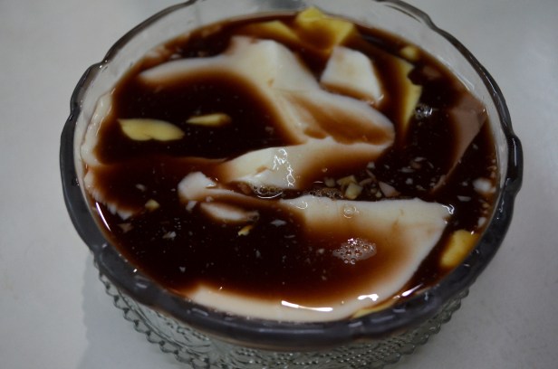 House of Haos Raohe Night Market Taipei Taiwan Tofu Chocolate Dessert