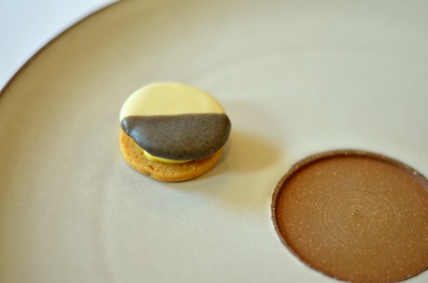 House of Haos Eleven Madison Park Flatiron NYC Tasting Menu Savory Black and White Cookie Apple